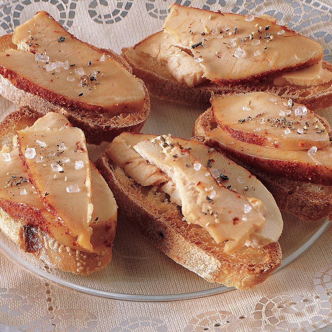 Foie gras cru au sel et au piment d'Espelette
