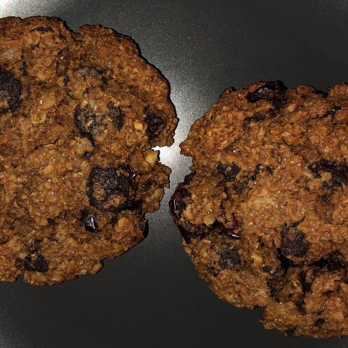 Oatmeal choc chip craisin cookies