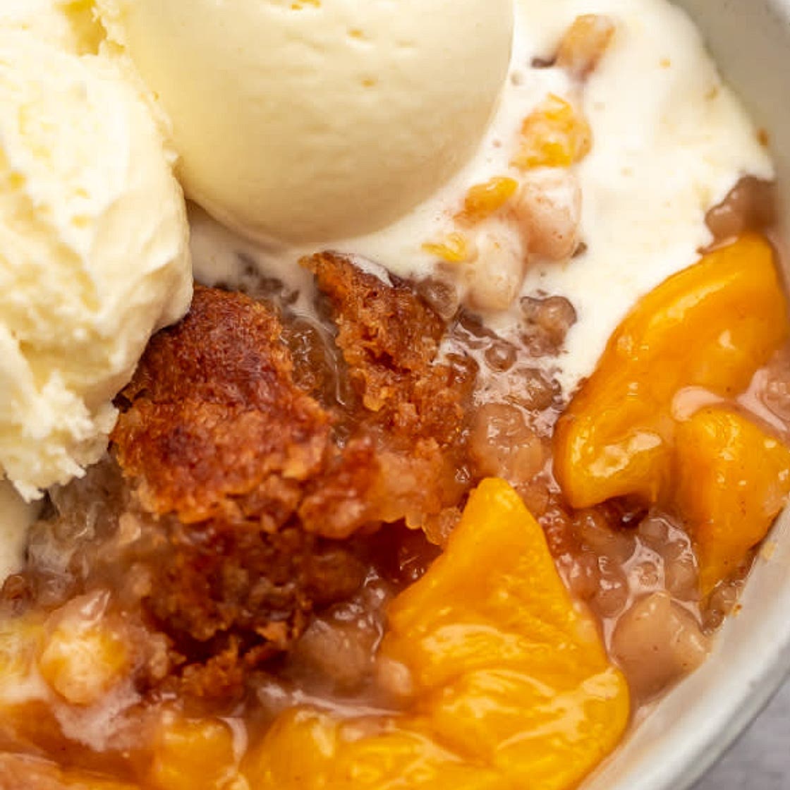 The Easiest Southern Peach Cobbler
