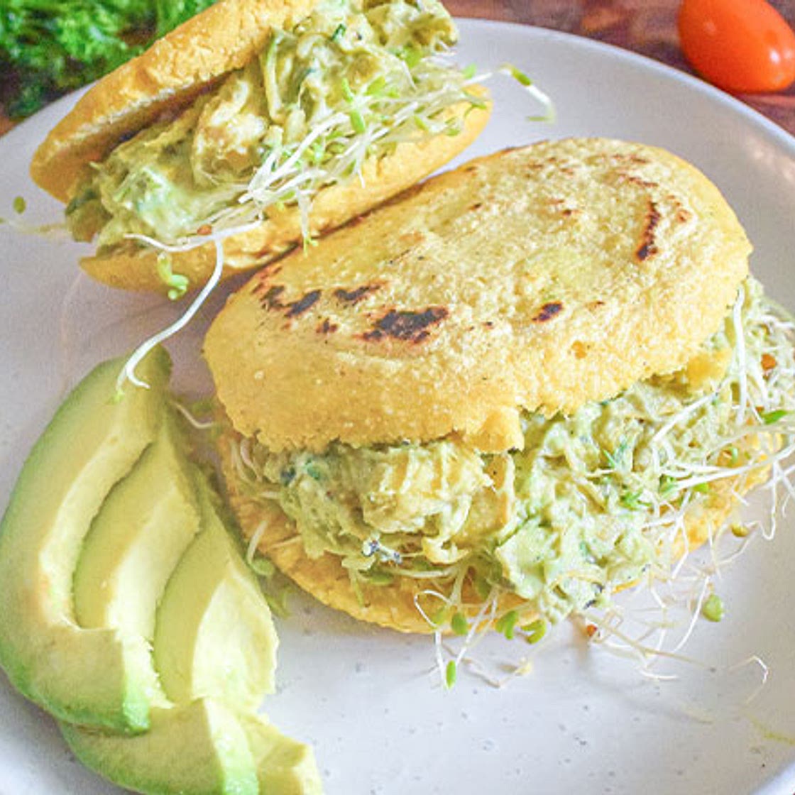 Reina Pepiada Arepa