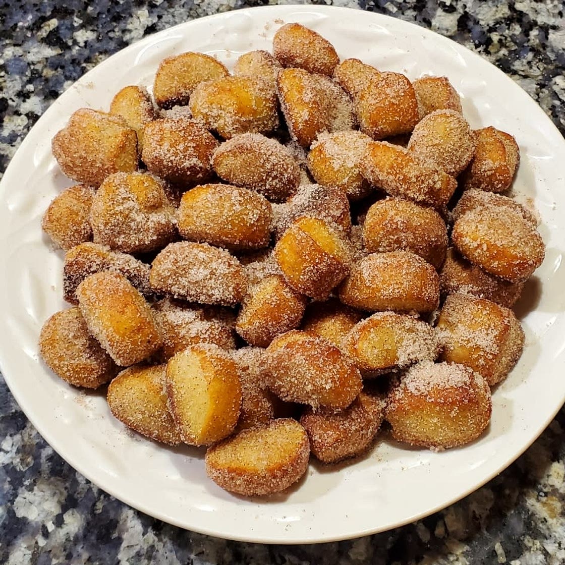 Auntie Anne’s Copycat Cinnamon Sugar Pretzel Bites