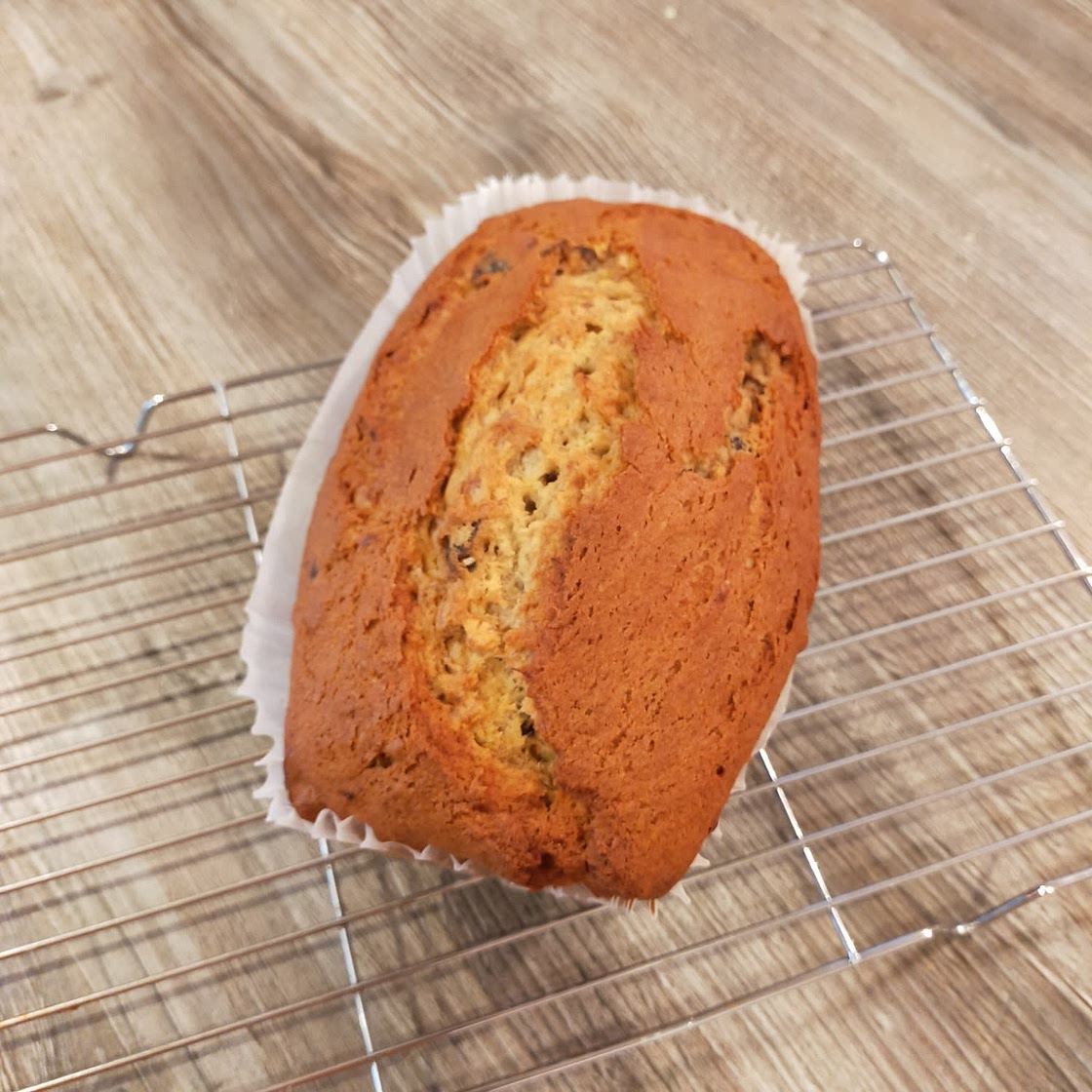 Banana Walnut and Date loaf. 🍞