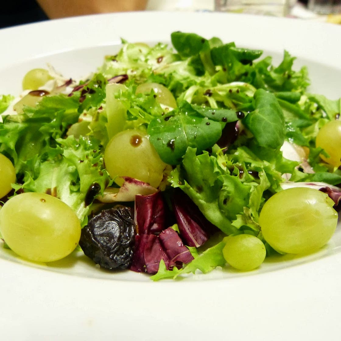 Ensalada de uva con semillas