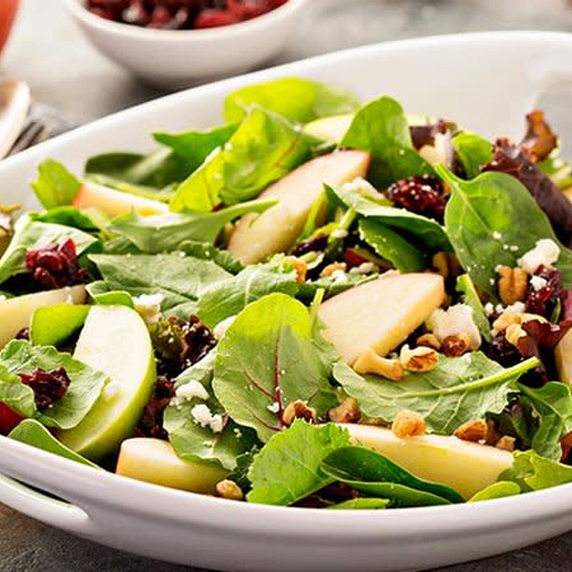 Ensalada de espinaca con manzana