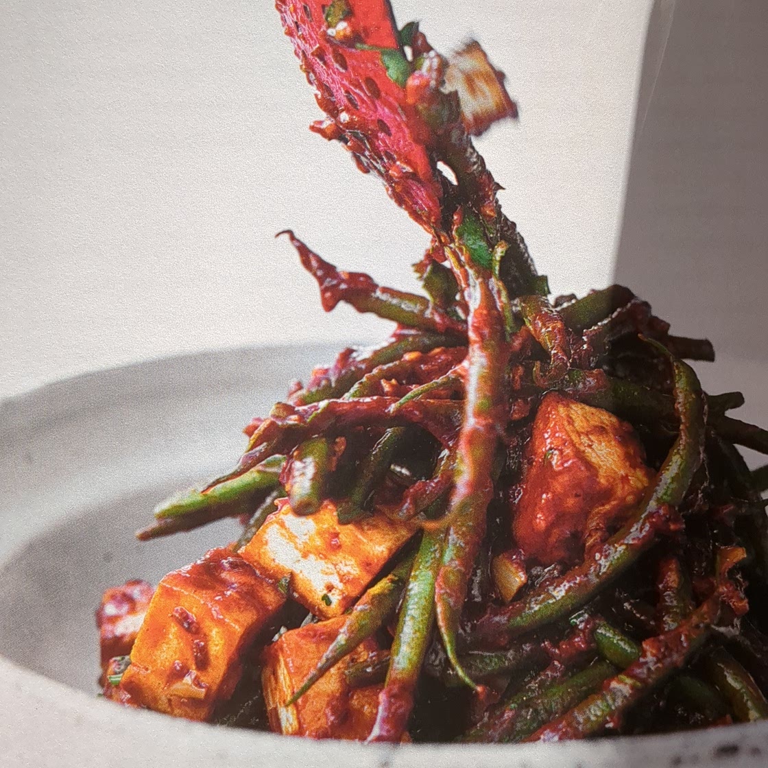 Tofu and French beans with chraimeh sauce (Ottolenghi, Simple)