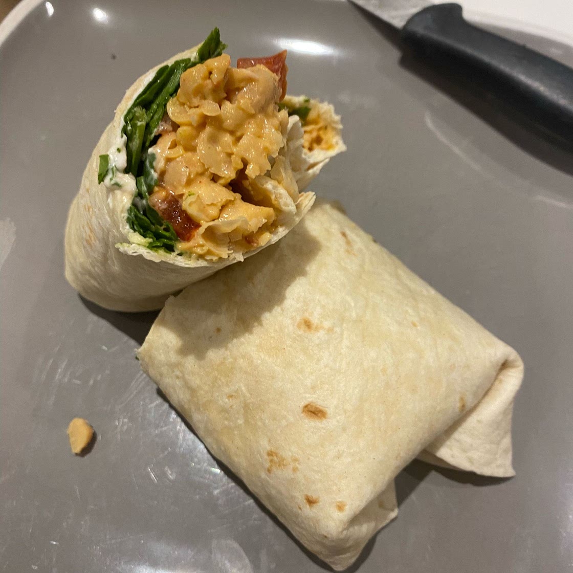 Spicy Chickpea Wraps with Spinach and Avocado