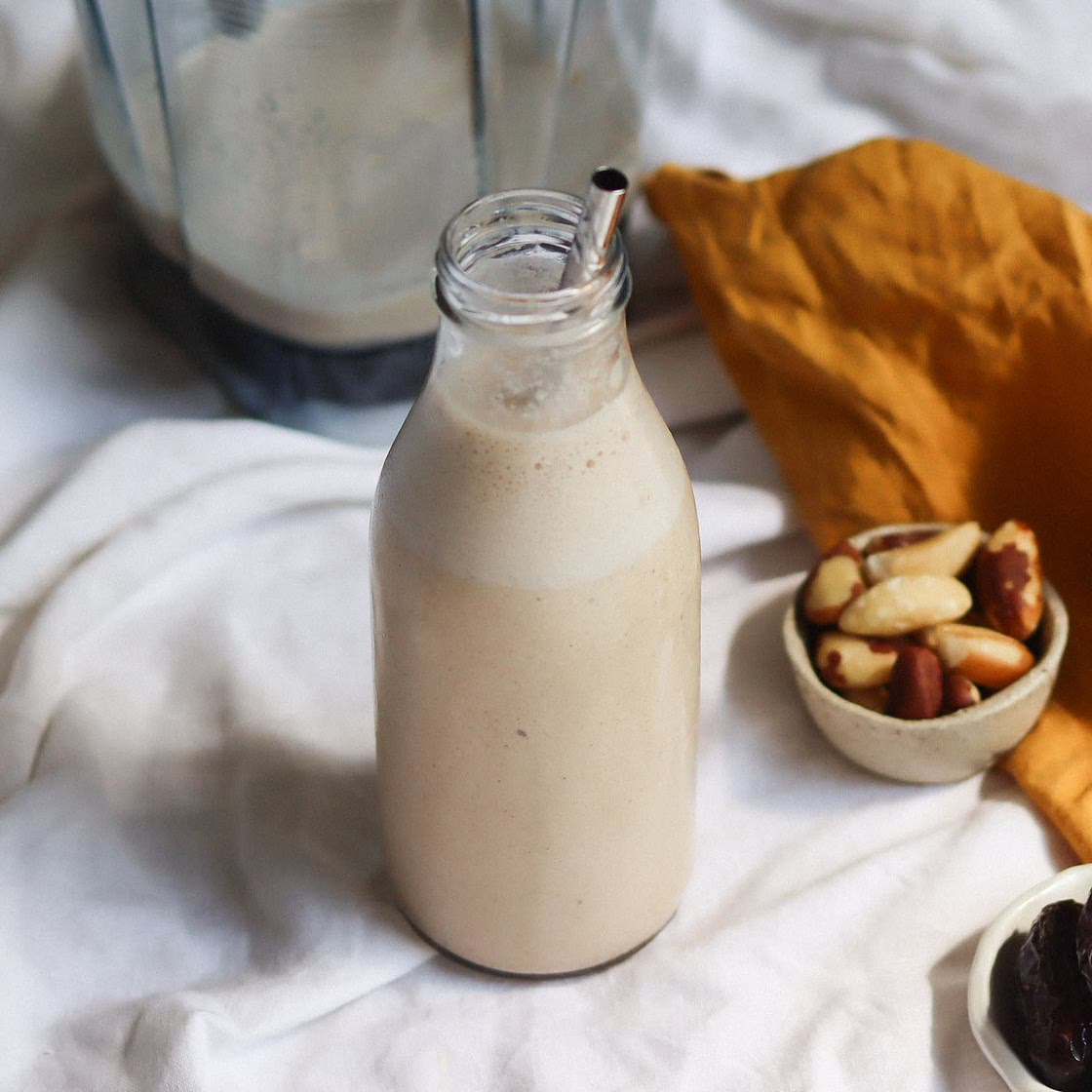 Spiced Cashew, Tahini & Date Shake