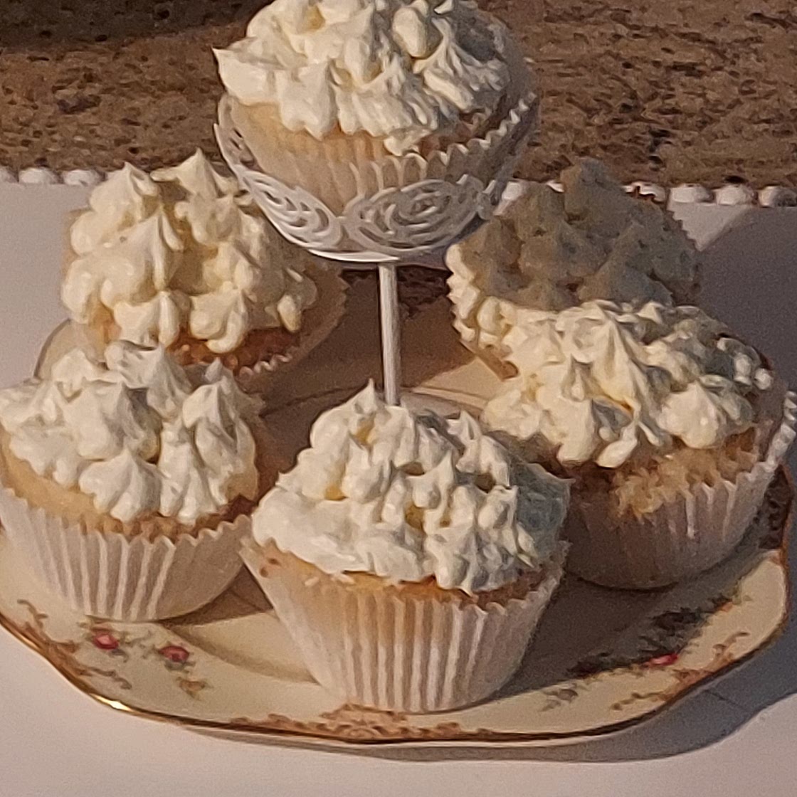 Vanilla cupcakes with white chocolate buttercream