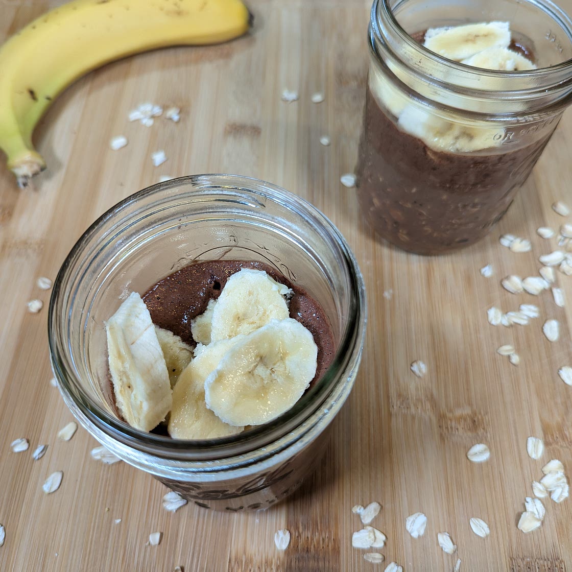 Chocolate Peanut Butter Banana Overnight Oats