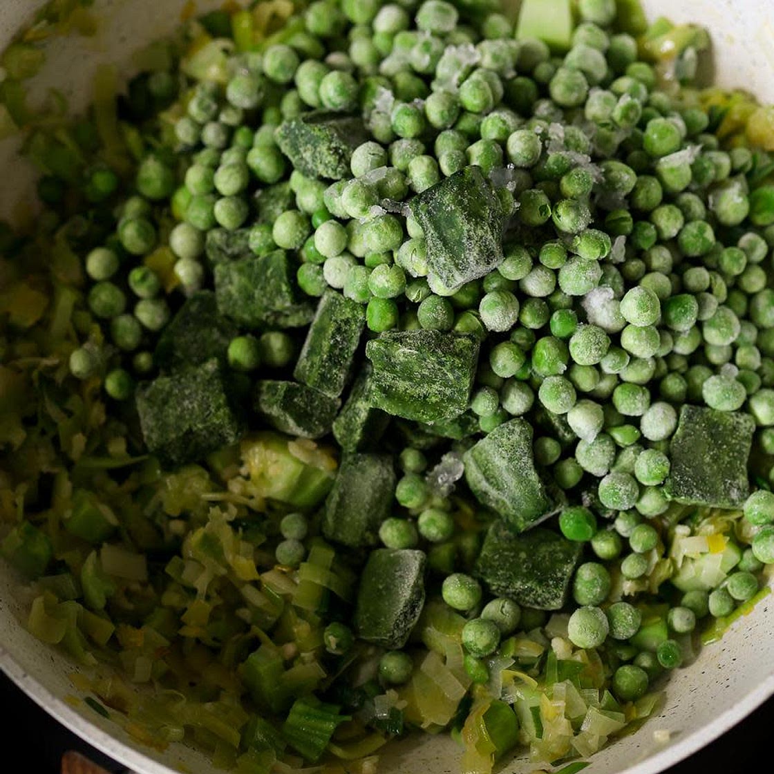 Creamy Green Leek & Pea Pasta