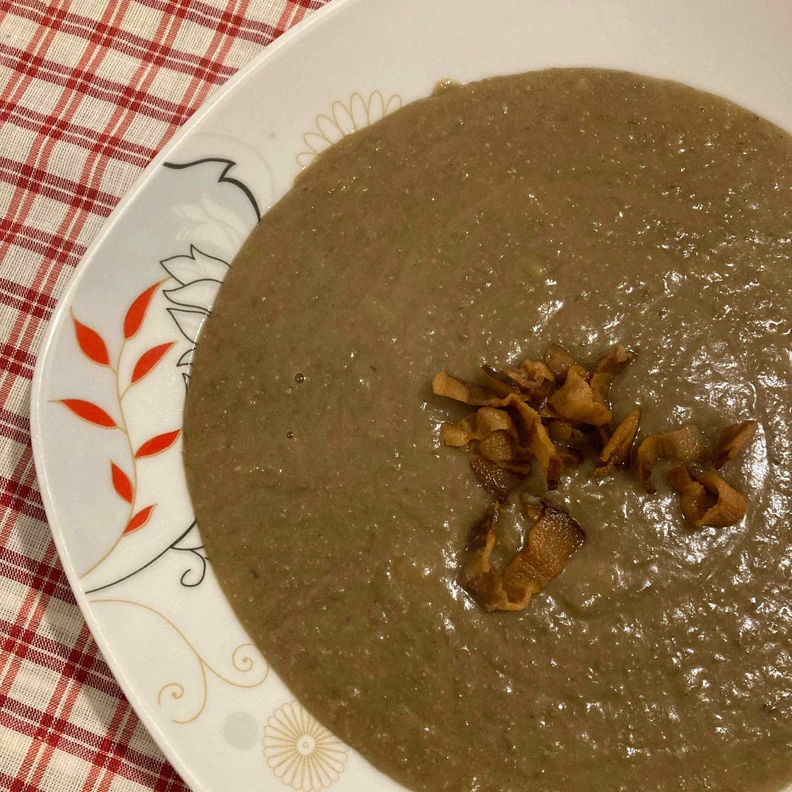 Easy Mediterranean lentil soup