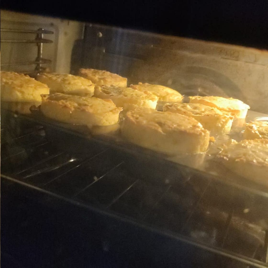 Savoury Cheese Muffins