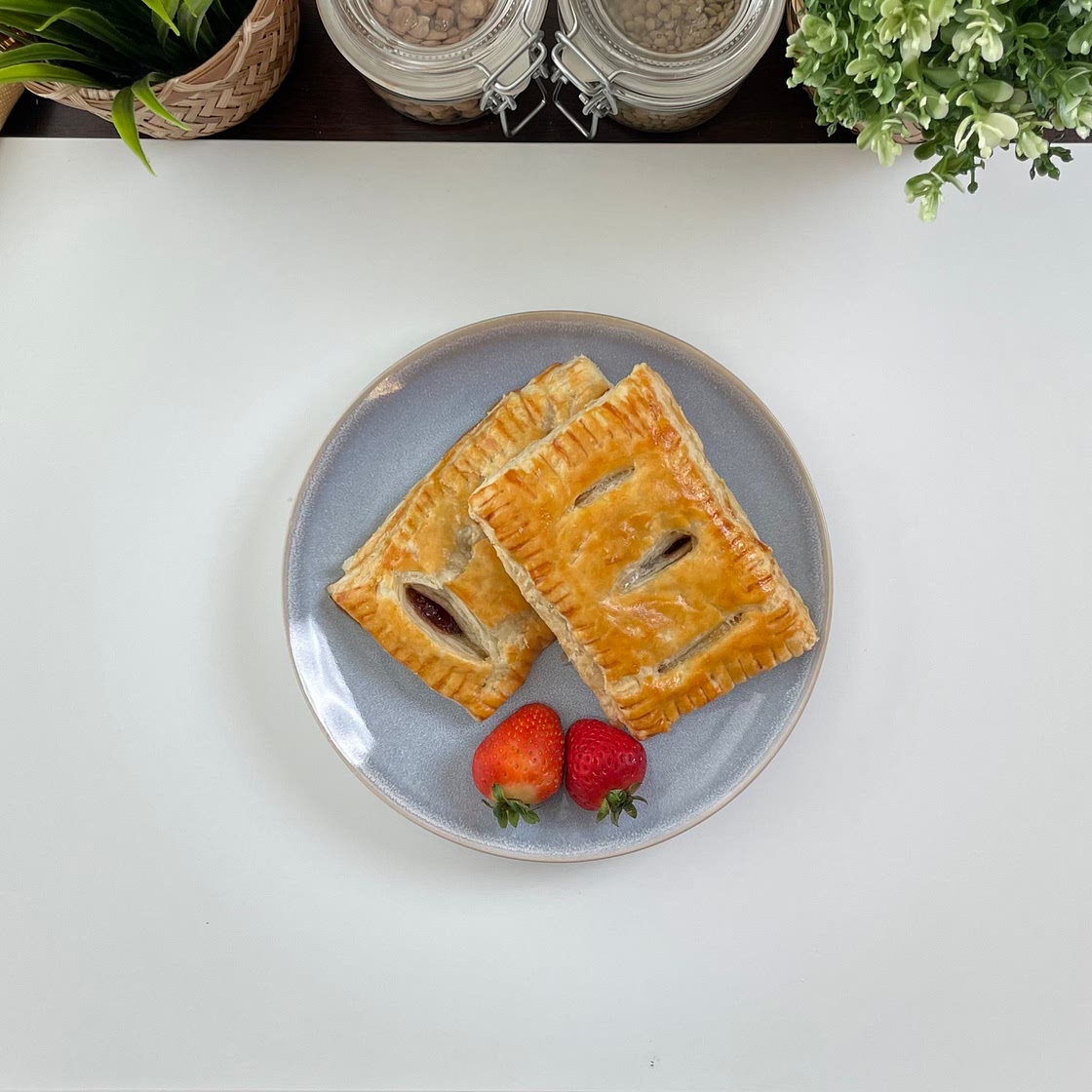 Strawberry Puff Pocket (Puff Pastry Recipe)