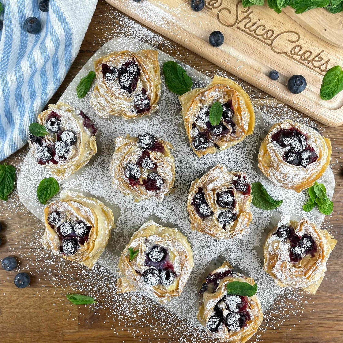 Ruffled Mini Milk Pie with Blueberries