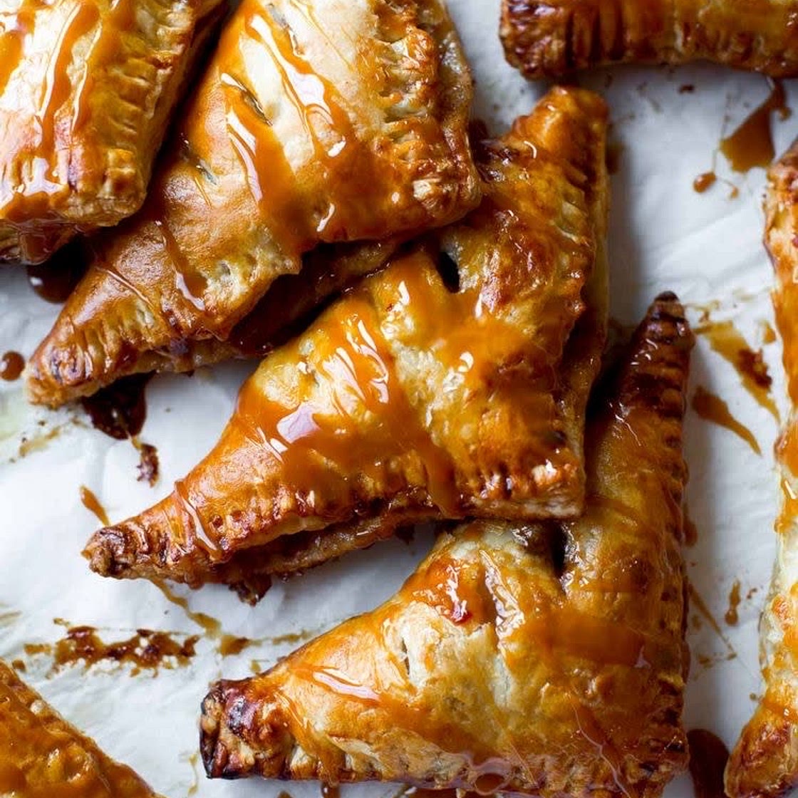chaussons aux pommes et au caramel 