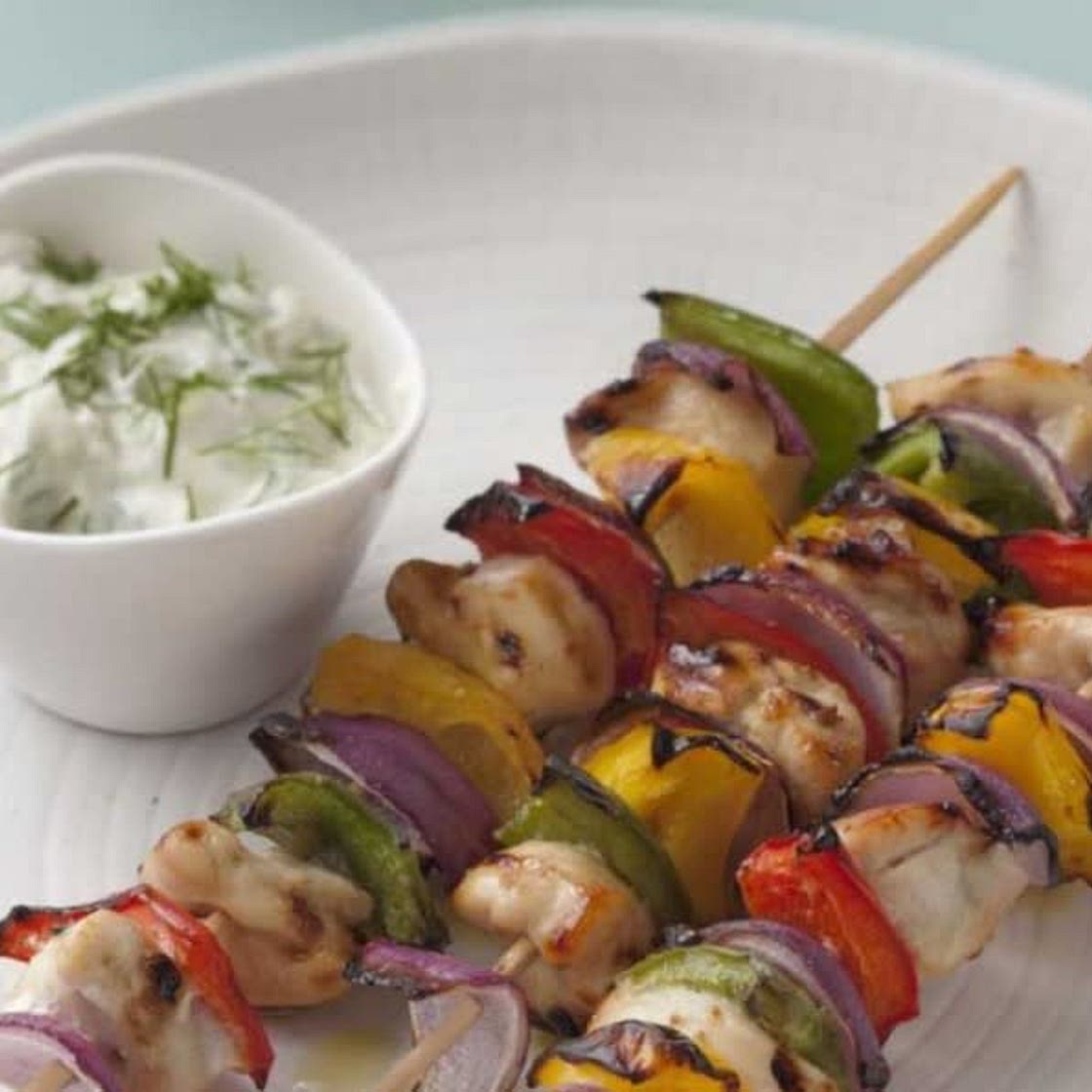 Brochettes de poulet au miel, au barbecue