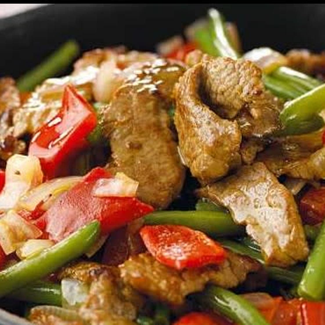 Emincé de bœuf haricot vert et pequilos