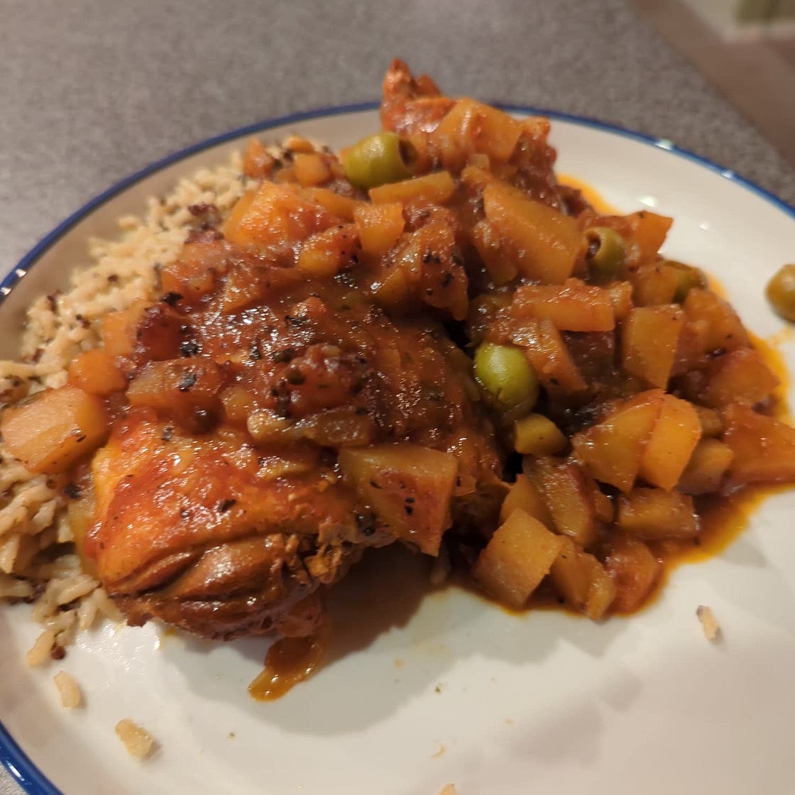 Instant Pot Estofado de Pollo (Puerto Rican–Style Chicken Stew)