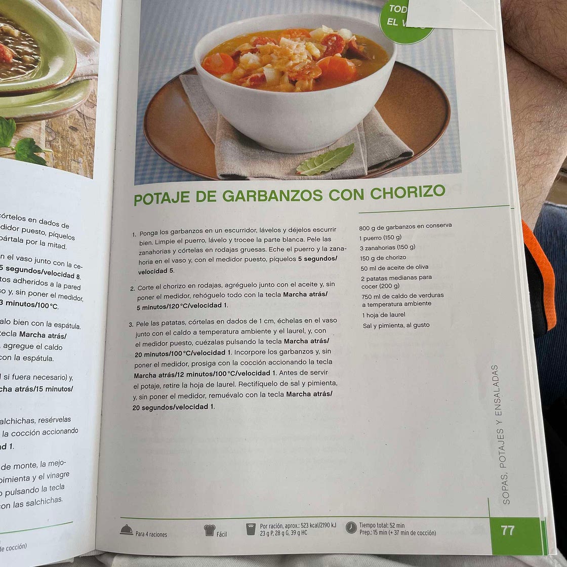 Potaje de garbanzos con chorizo