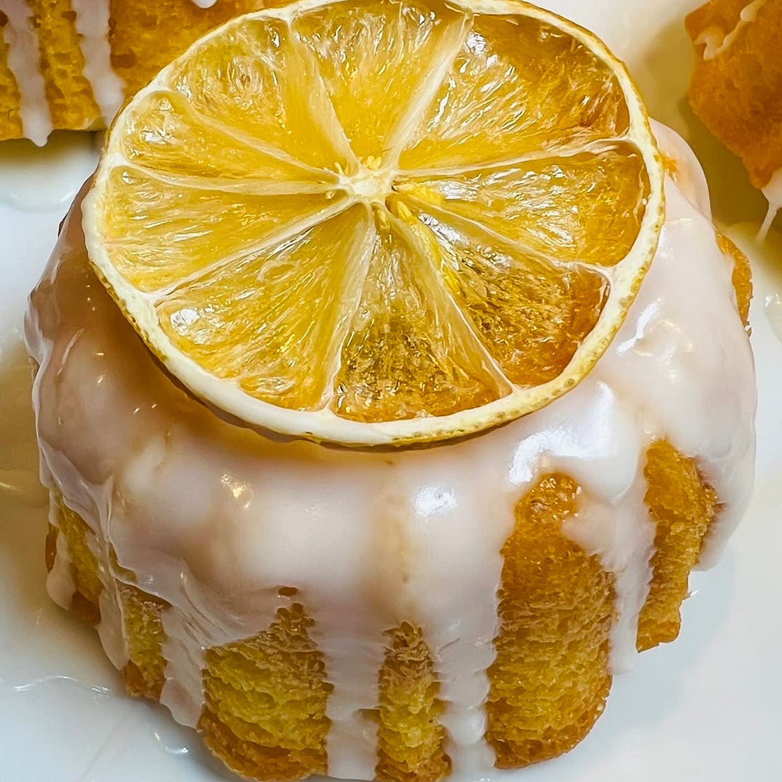 Mini Lemon Bundt Cakes 