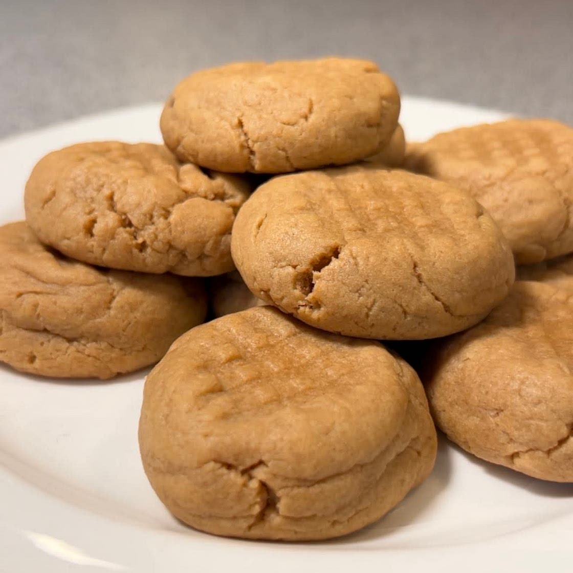 Chewy Vegan Peanut Butter Cookies