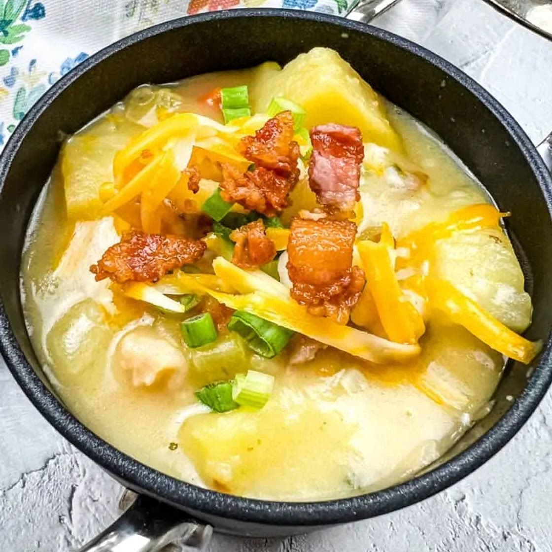 Fully Loaded Baked Potato Soup – Instant Pot