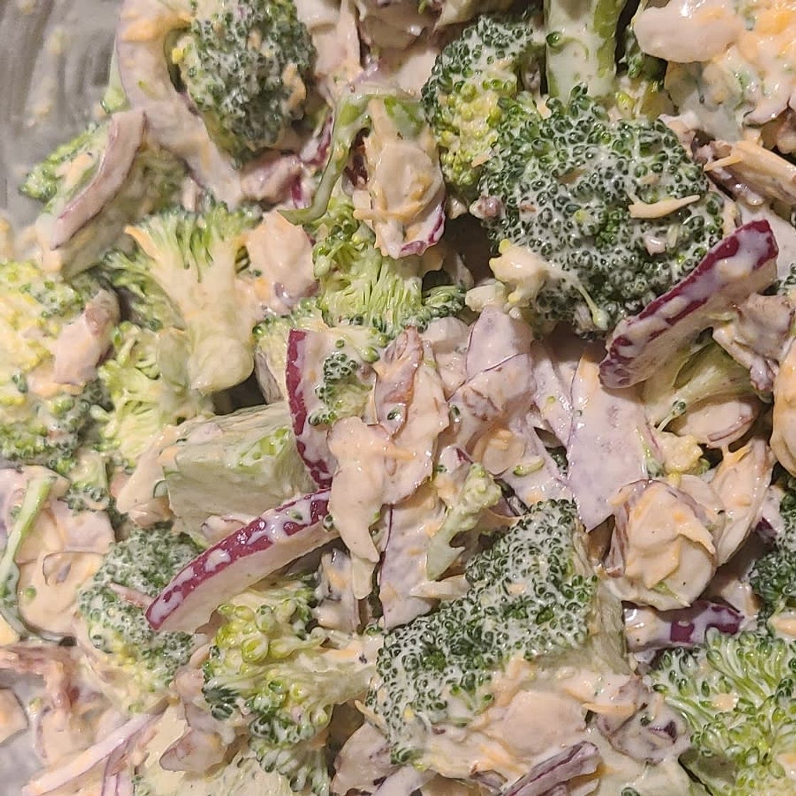 Keto Broccoli Salad
