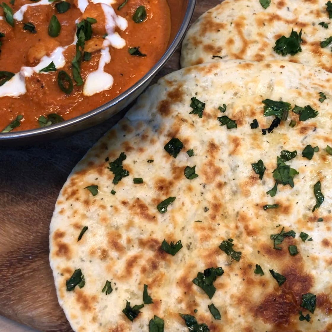 150cal Mozzarella & garlic naan