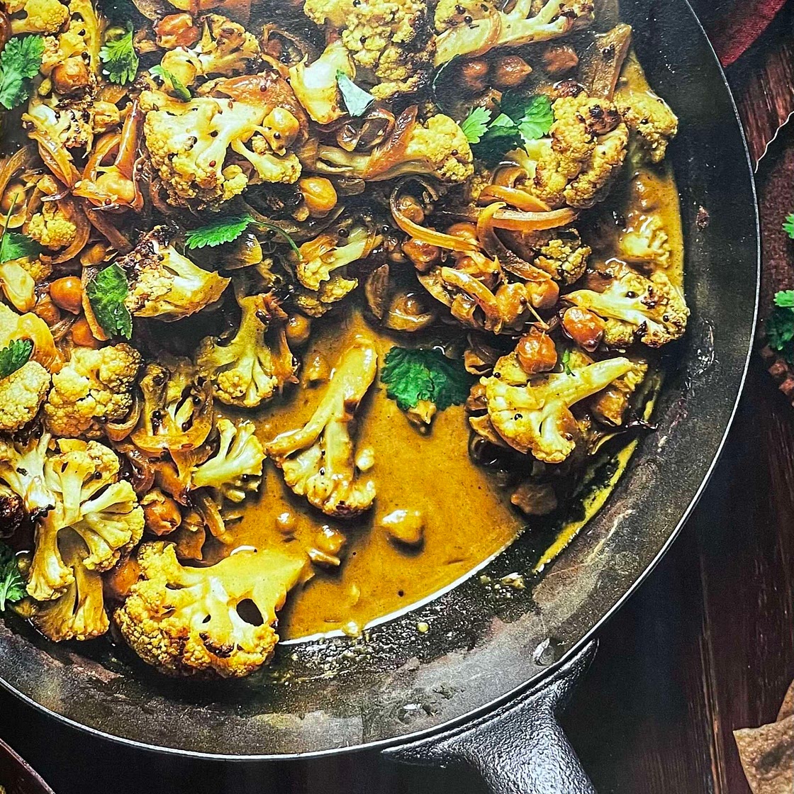 Roasted cauliflower & chickpea coconut curry