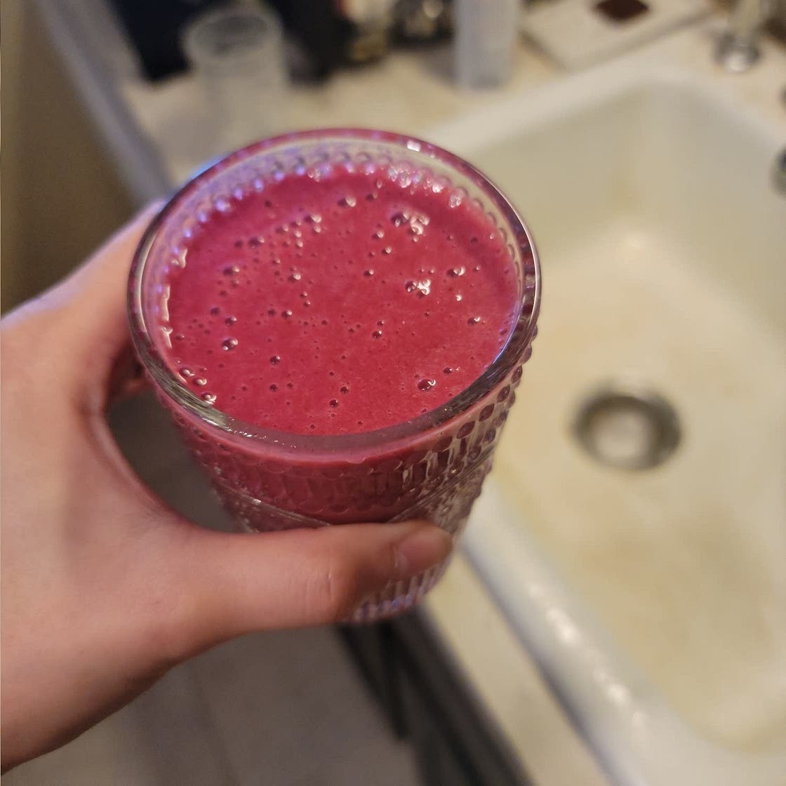 Anti-inflammatory Beet & Cherry Smoothie