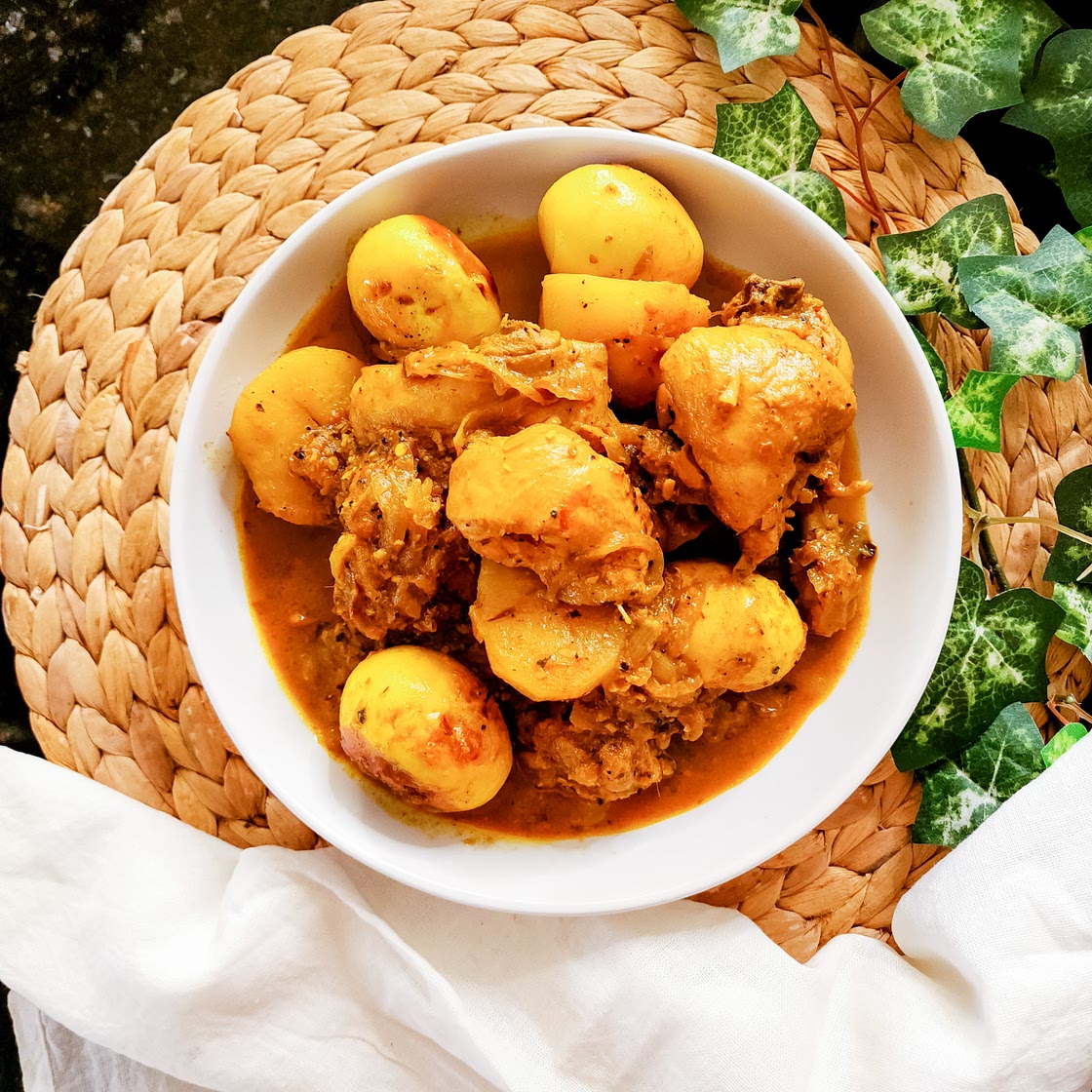 Dak Bungalow Chicken Curry