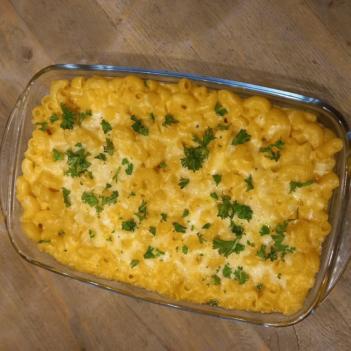 MAC AND CHEESE
