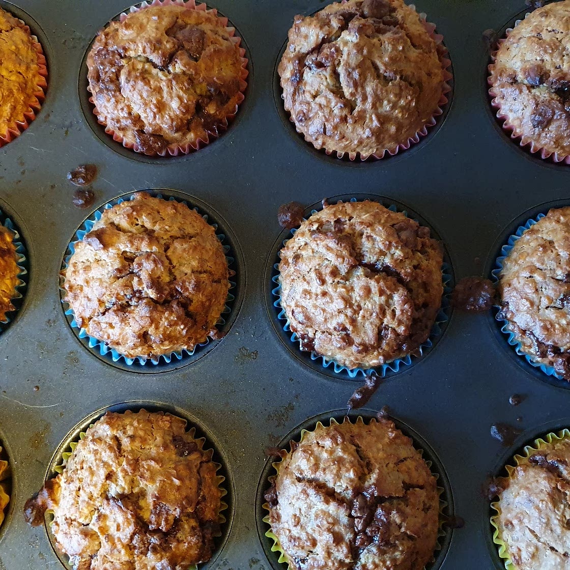 Peanut Butter Banana Baked Oatmeal Cups