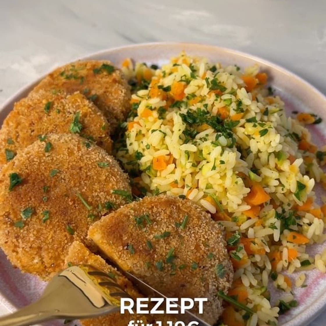 Linsen-Schnitzel und Gemüsereis 