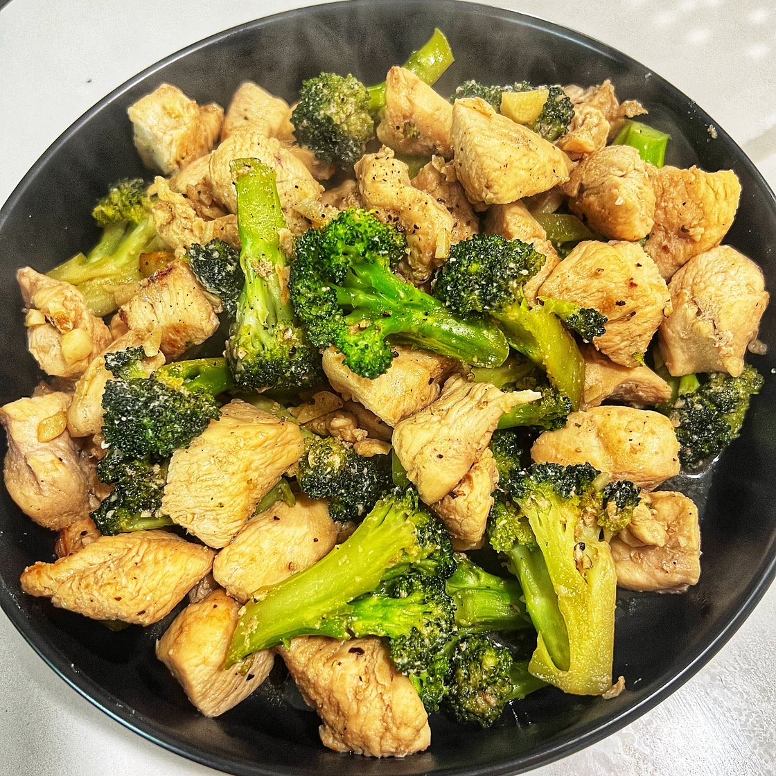 Adobo Chicken and Broccoli Stir Fry — Angiela Eats - Quick, Easy, & Delicious Recipes