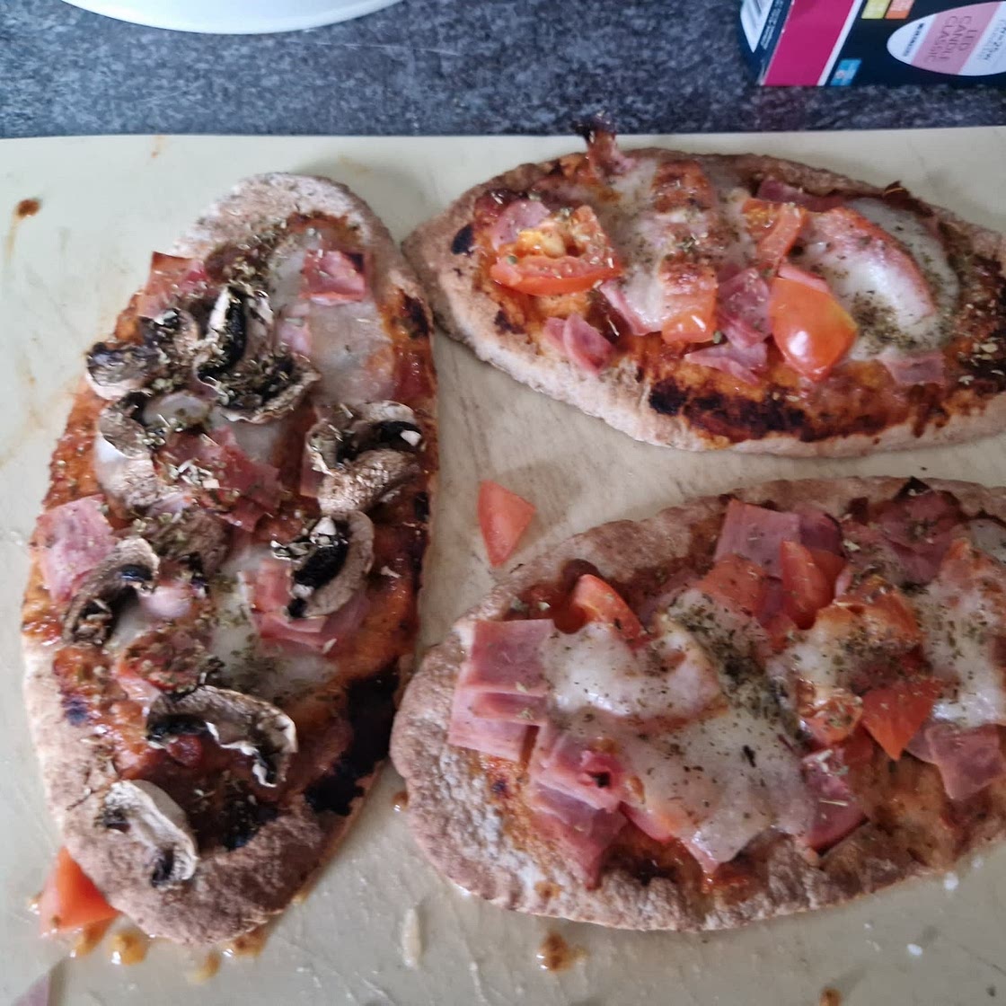 Fast and Easy Personal Lunch Pizza