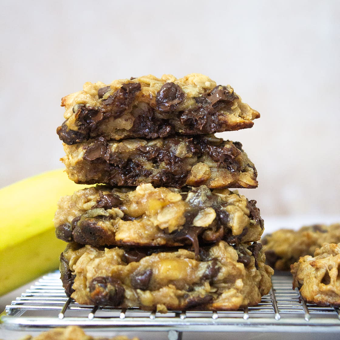 4 ingredient Banana Chocolate Chip Cookies