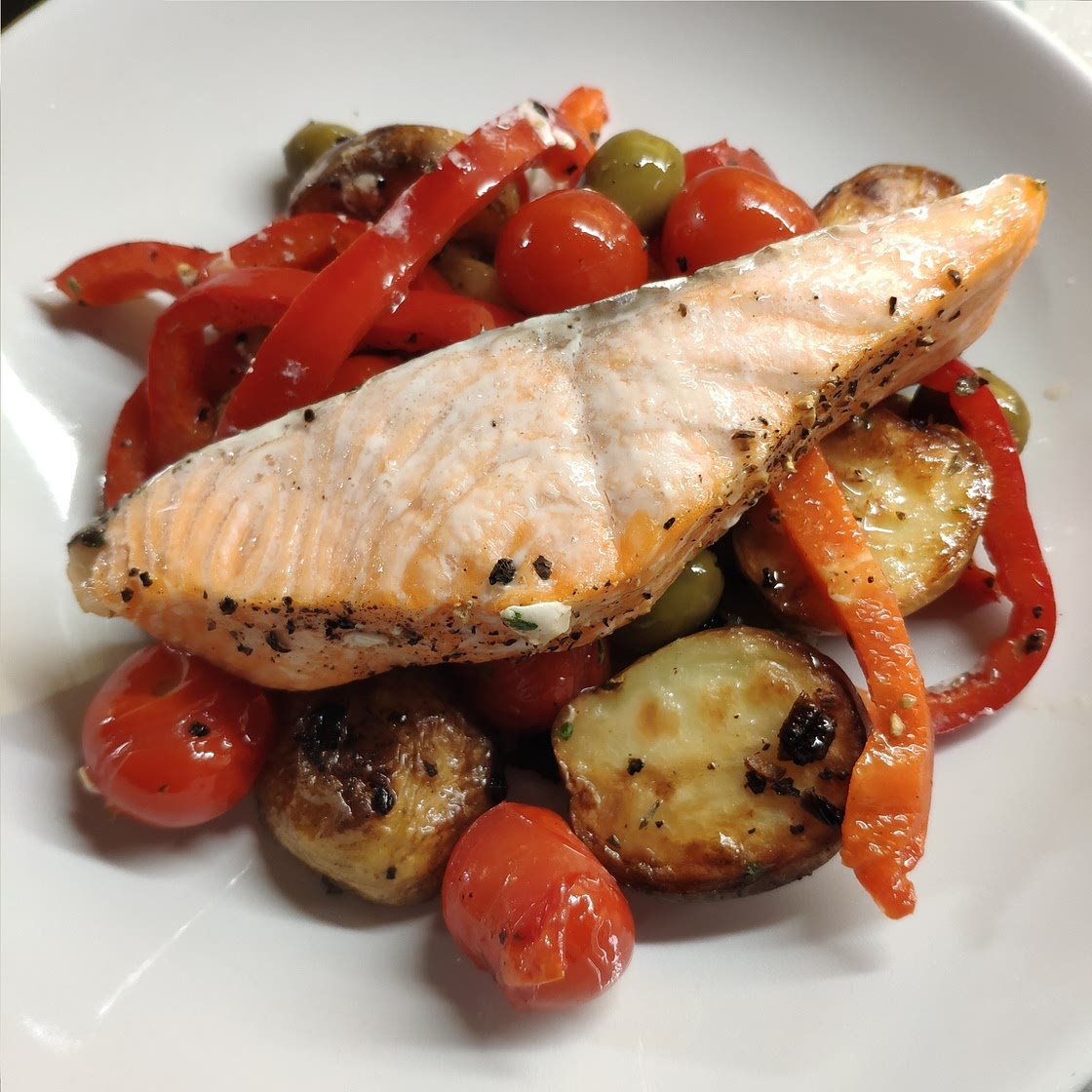 Sheet-Pan Roasted Salmon & Vegetables