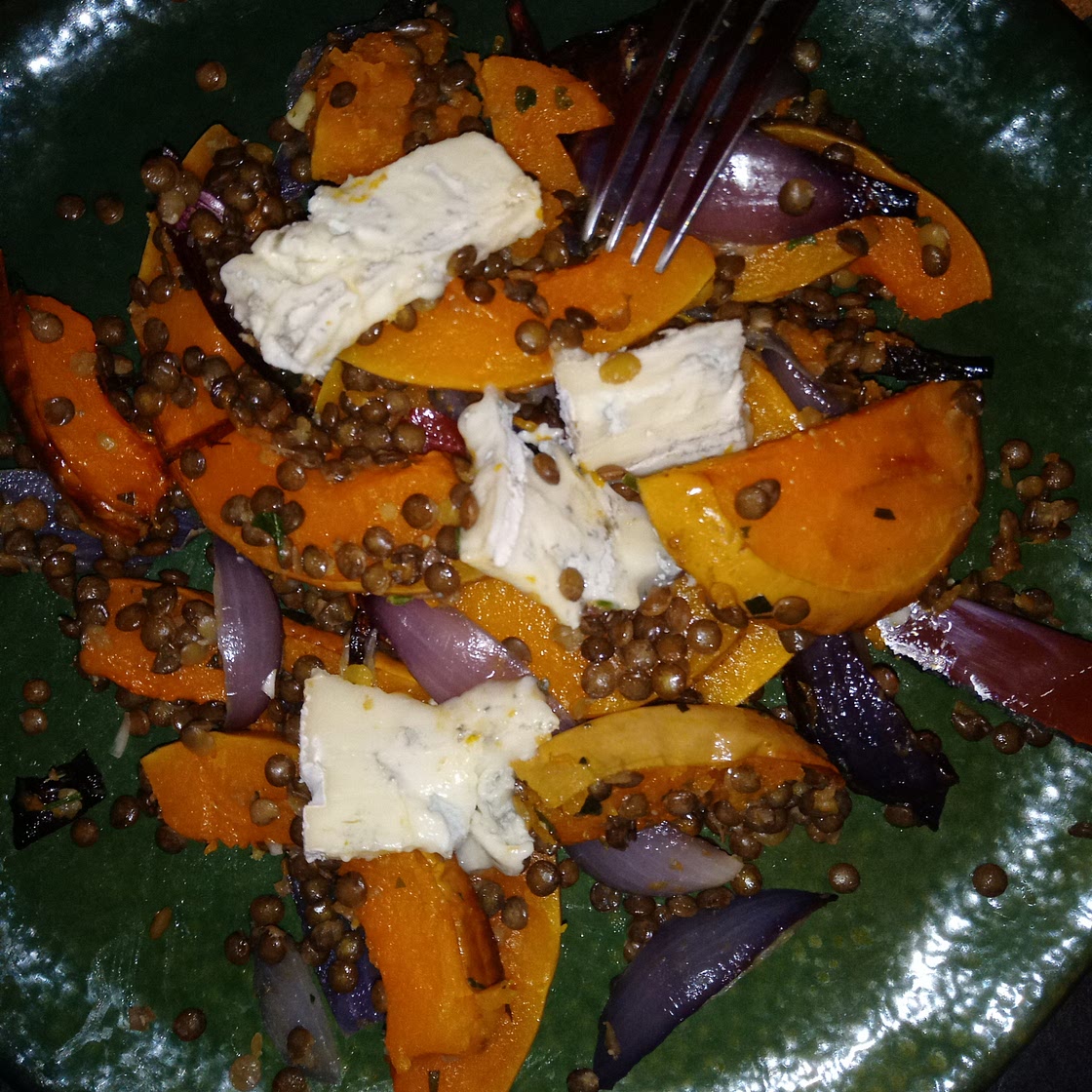 Butternut rôtie aux lentilles et au dolcelatte