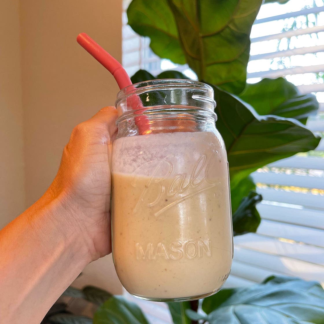 Banana milkshake