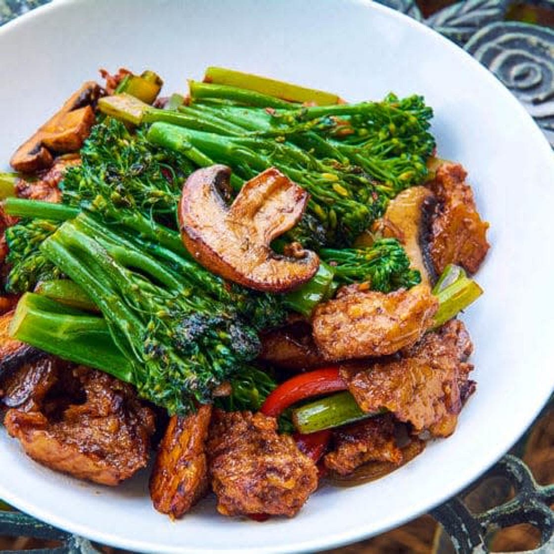 Balsamic Chickin Seitan with Vegetables & Jasmine Rice