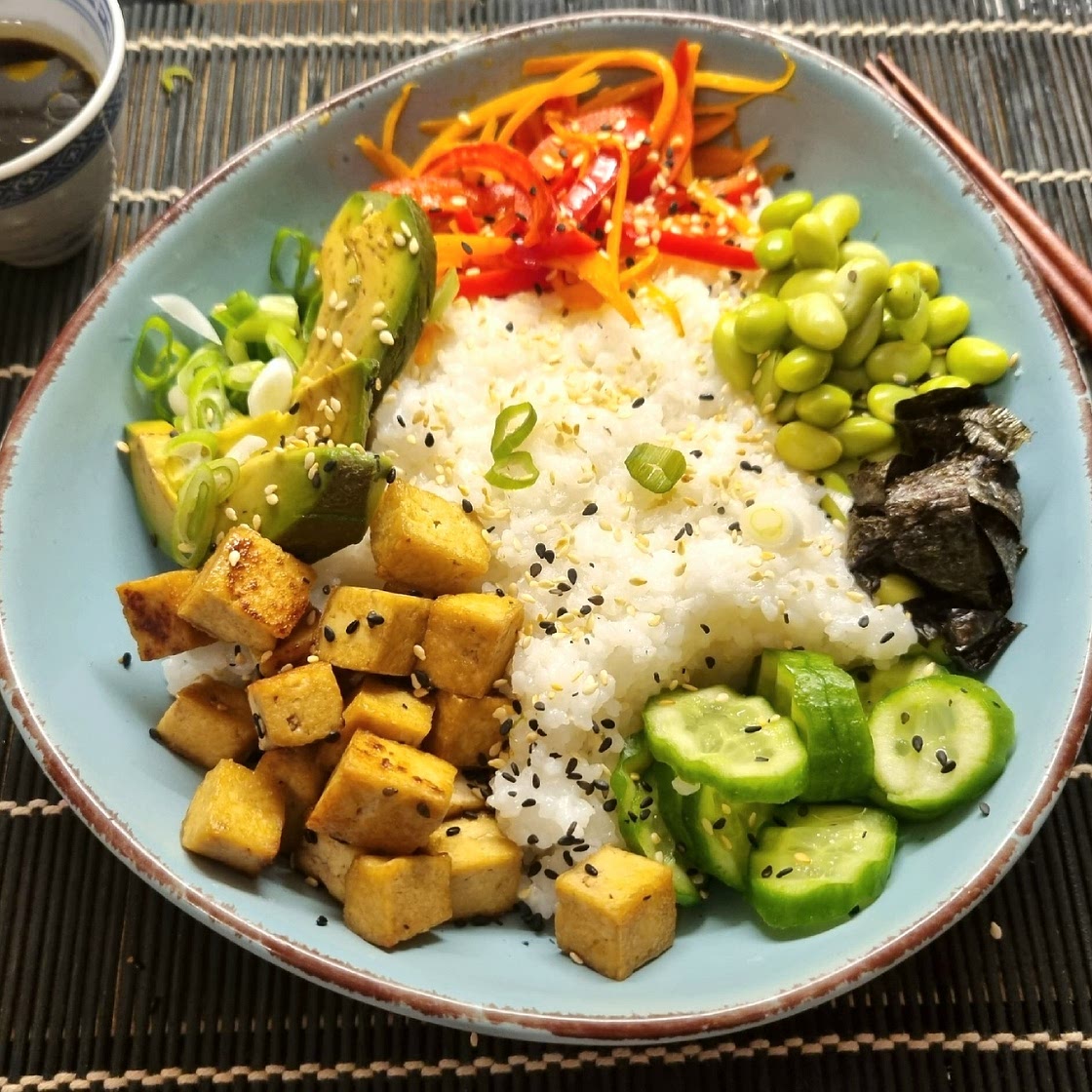Sushi Bowl mit Edamame