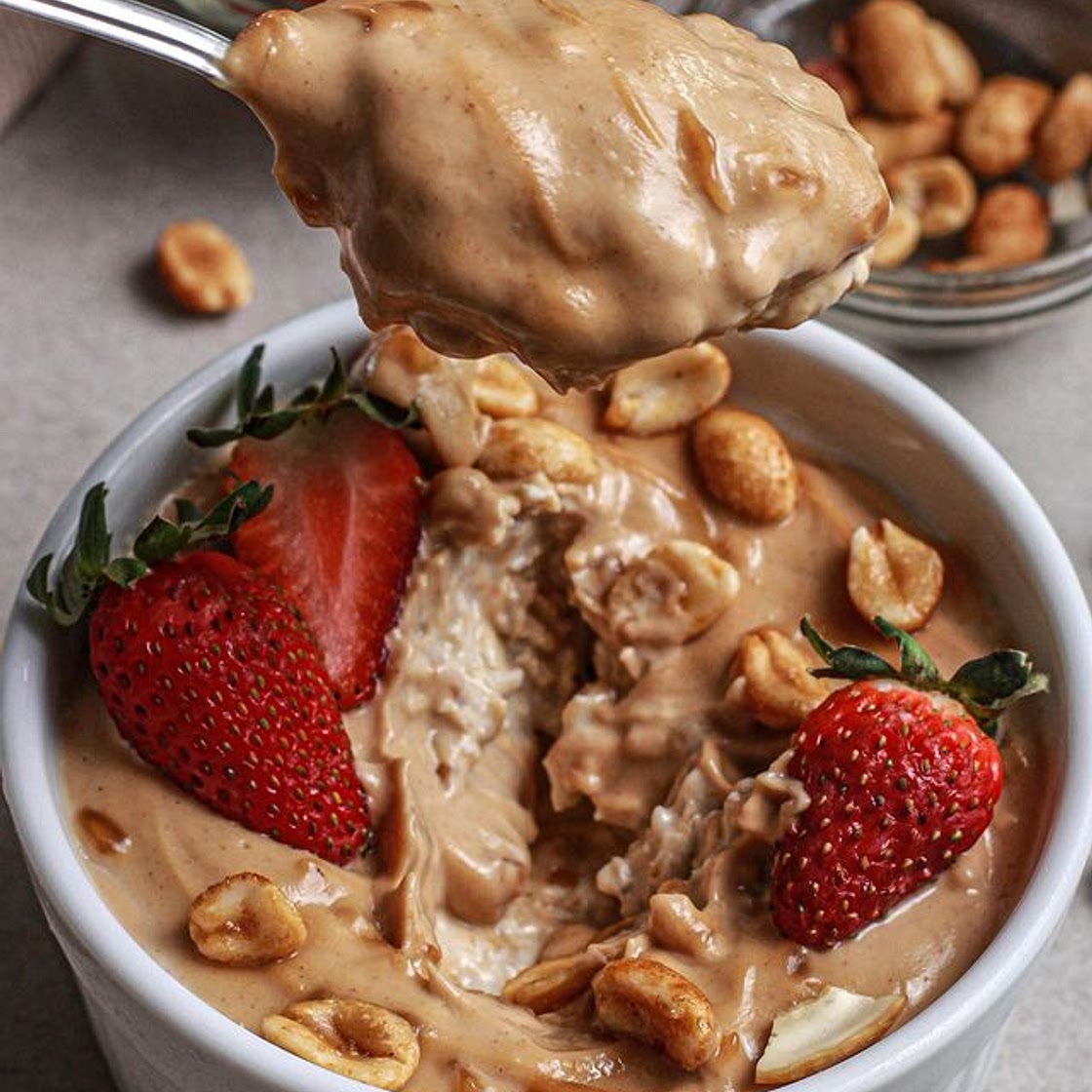 Strawberry Peanut Butter Overnight Oats