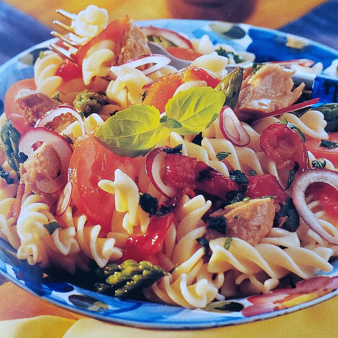 Tuna & herbed fusilli salad