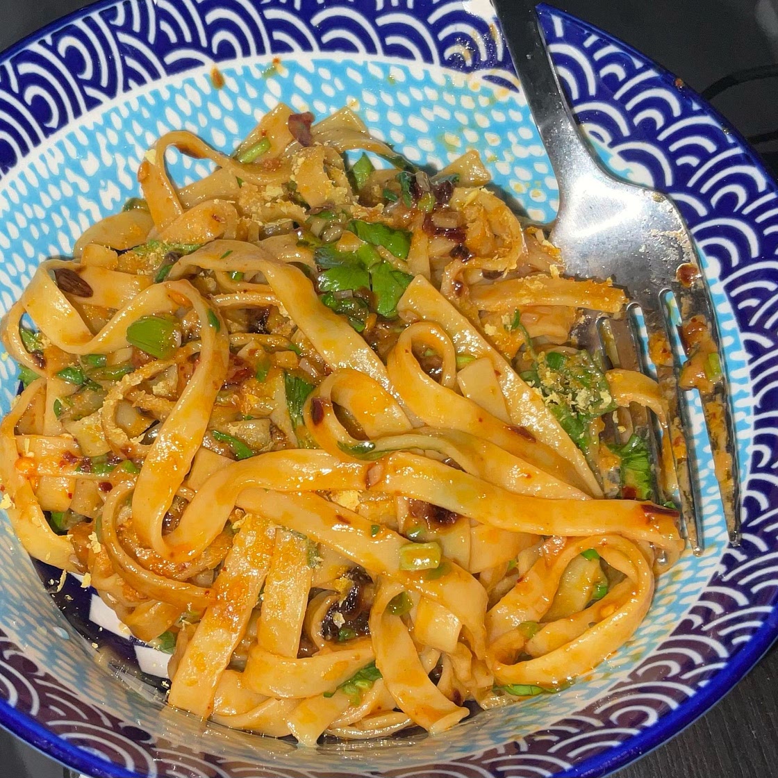 Chilli Crisp Garlic Butter Spaghetti | Marion's Kitchen
