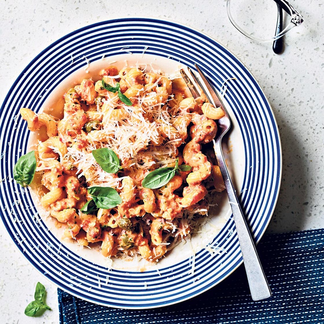 Roasted red pepper and almond pasta recipe