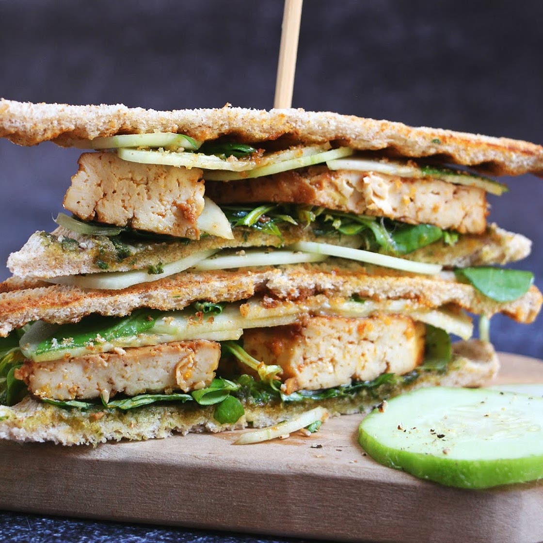 Club sandwich au tofu façon bacon VEGAN