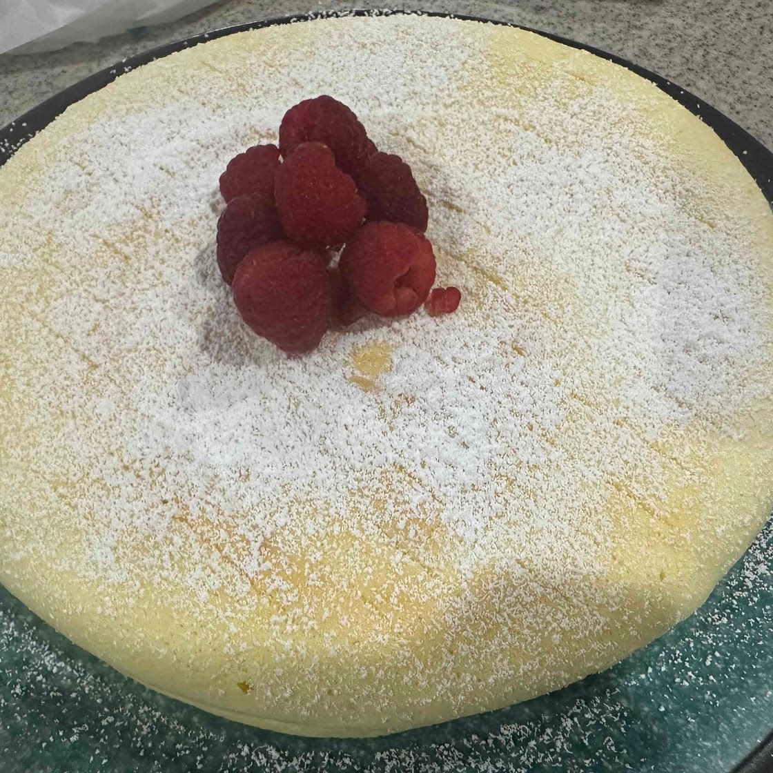 Japanese fluffy cake 