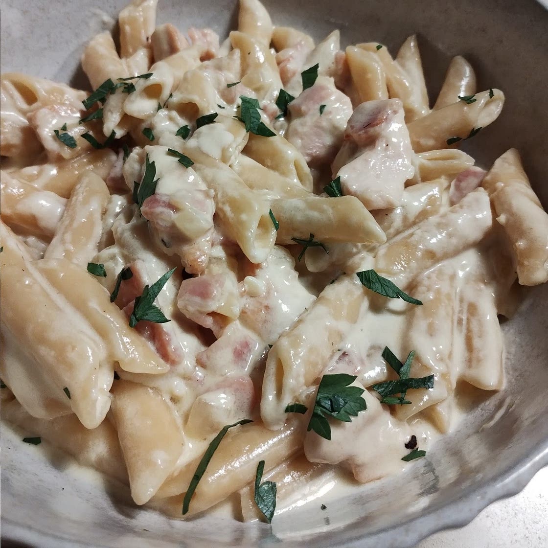 Chicken and Bacon Carbonara Recipe