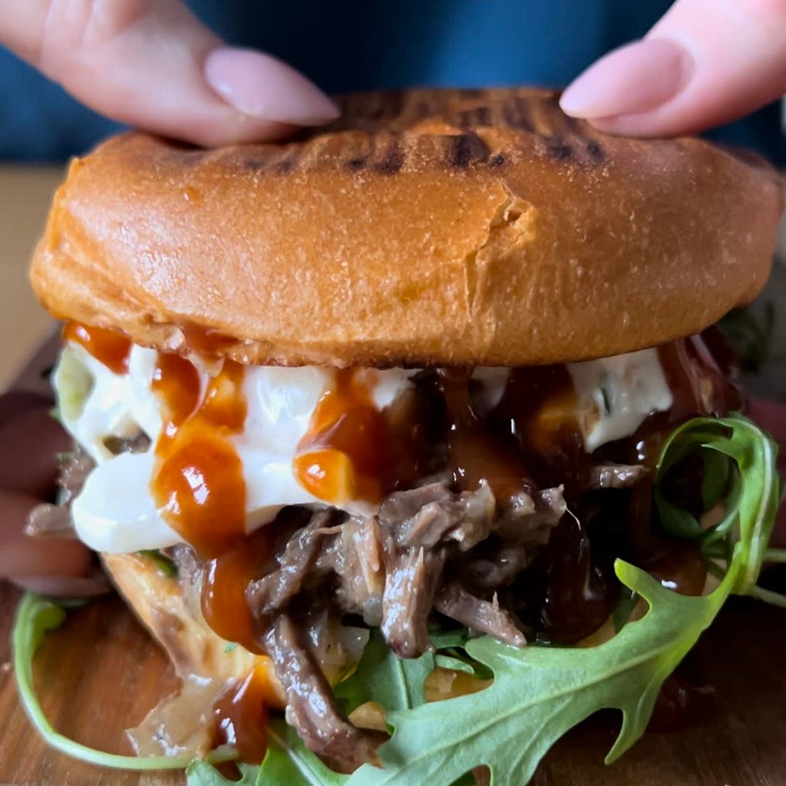 SLOW COOKER PULLED BEEF BAPS